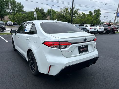Used 2024 Toyota Corolla SE FWD image 25