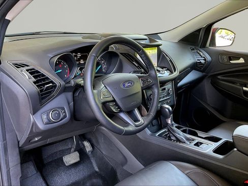 Used 2017 Ford Escape Titanium FWD image 17