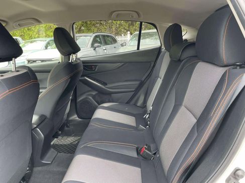 Used 2019 Subaru Crosstrek 2.0i Premium AWD/4WD image 12
