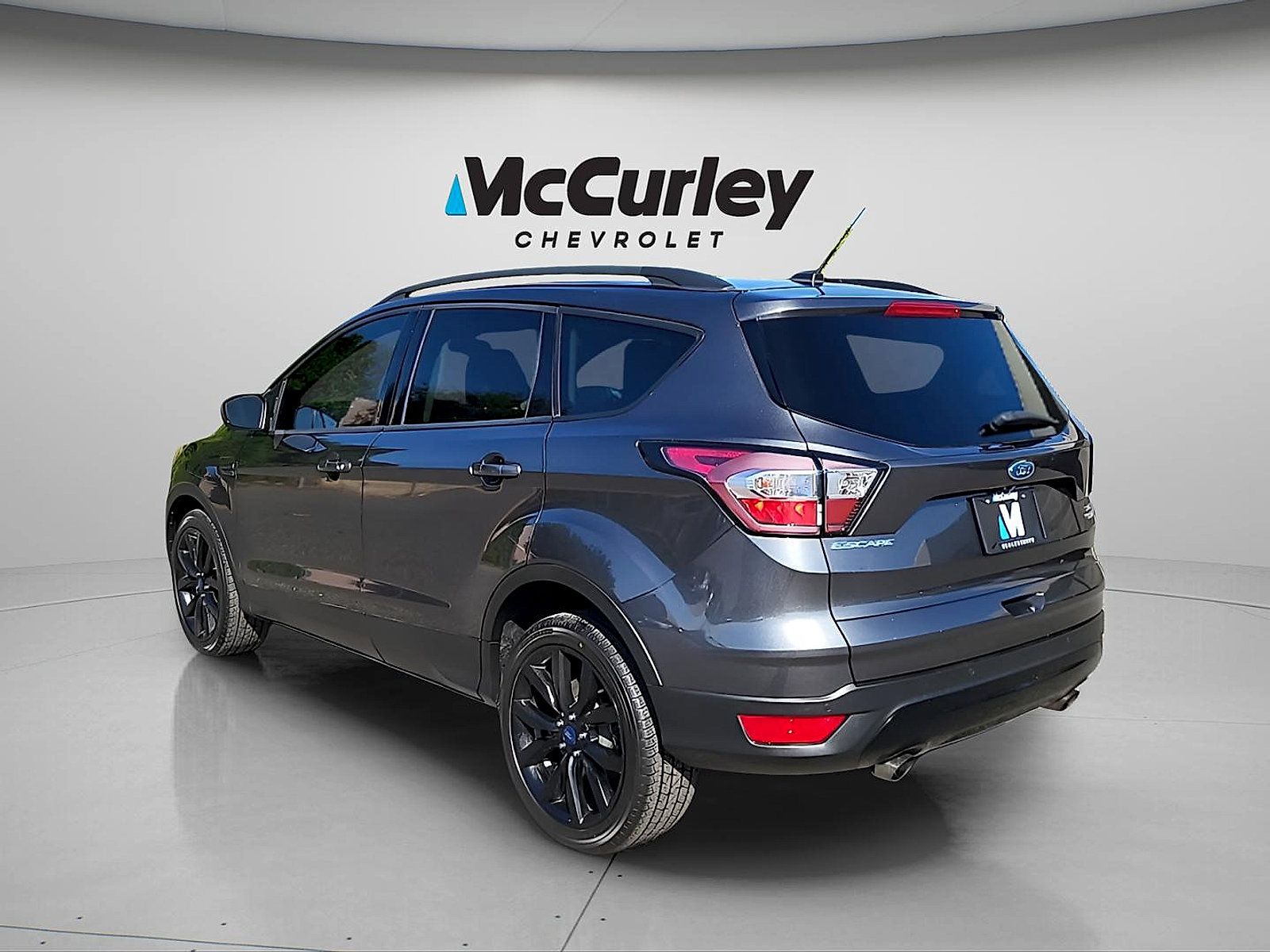 Used 2017 Ford Escape SE w/ Equipment Group 201A AWD/4WD image 5