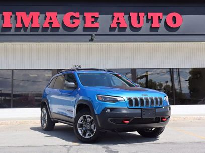 Used 2019 Jeep Cherokee Trailhawk w/ Cold Weather Group