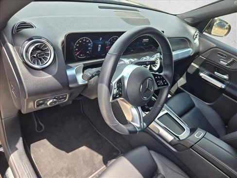 Used 2025 Mercedes-Benz GLB 250 image 15
