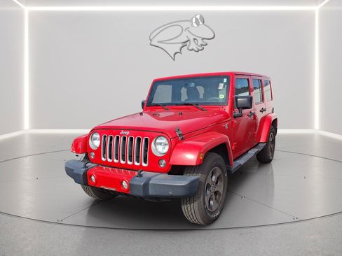Used 2016 Jeep Wrangler Unlimited Sahara image 1