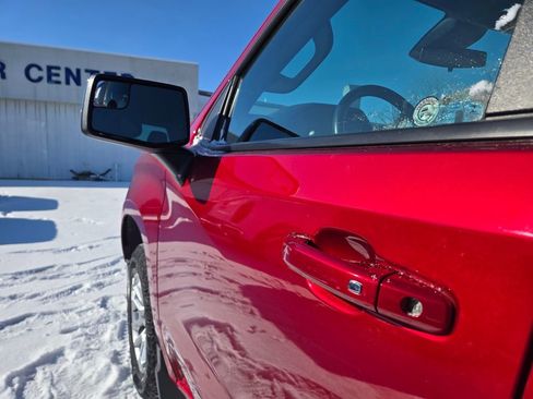 Used 2023 Chevrolet Silverado 1500 LT image 33