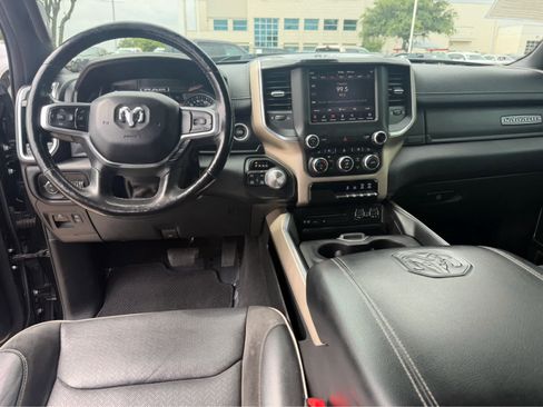 Used 2019 RAM 1500 Laramie w/ Sport Appearance Package AWD/4WD image 21