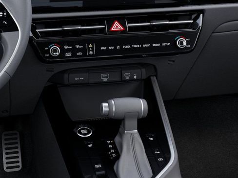 New 2025 Kia Niro EX Touring image 23