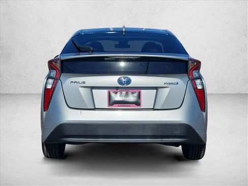 Used 2017 Toyota Prius Two w/ Carpet Mat Package FWD image 7