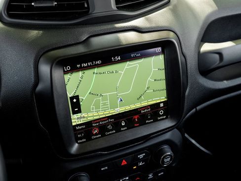 Used 2021 Jeep Renegade Trailhawk image 6