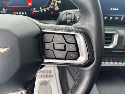 Used 2025 Ford Mustang Premium RWD image 13