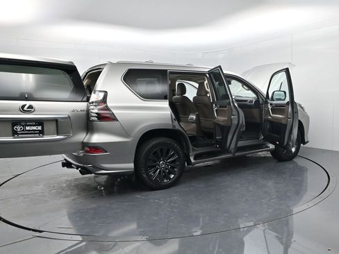 Used 2023 Lexus GX 460 Luxury w/ Sport Design Package image 72