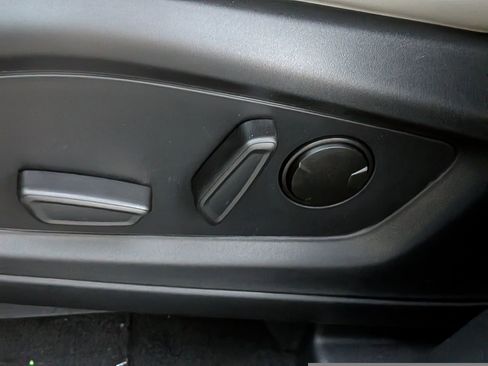 New 2026 Ford Explorer Active w/ Active Comfort Package image 22