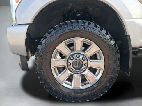 Used 2017 Ford F350 Platinum w/ Platinum Ultimate Package AWD/4WD image 33