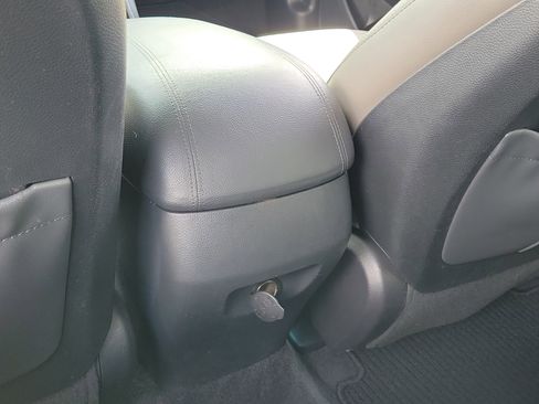 Used 2017 Hyundai Santa Fe Sport FWD image 15