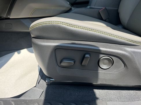 New 2025 Chevrolet Colorado ZR2 image 12