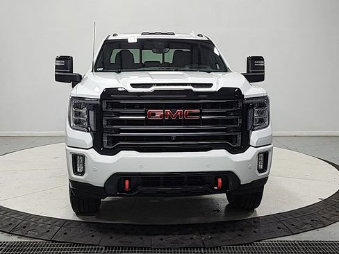 Used 2022 GMC Sierra 2500 AT4 w/ AT4 Premium Plus Package AWD/4WD image 3