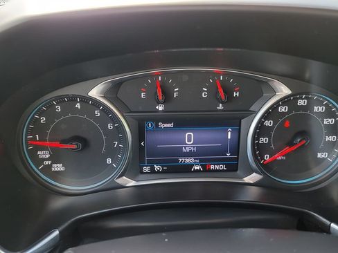 Used 2020 Chevrolet Equinox LT w/ Driver Convenience Package FWD image 19