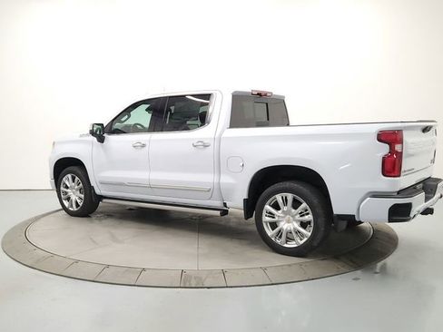 New 2026 Chevrolet Silverado 1500 High Country AWD/4WD image 5