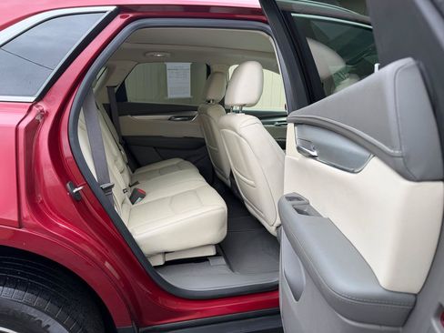 Used 2019 Cadillac XT5 Luxury AWD/4WD image 4