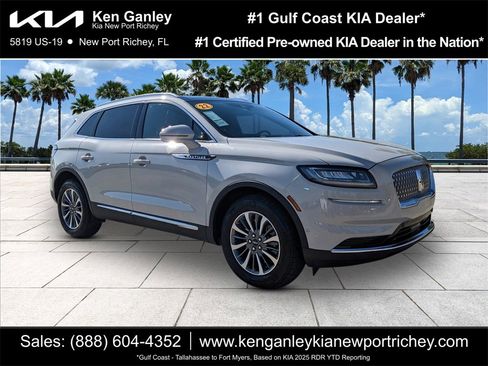 Used 2022 Lincoln Nautilus Reserve image 1