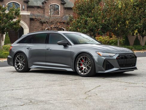 Used 2022 Audi RS 6 image 3