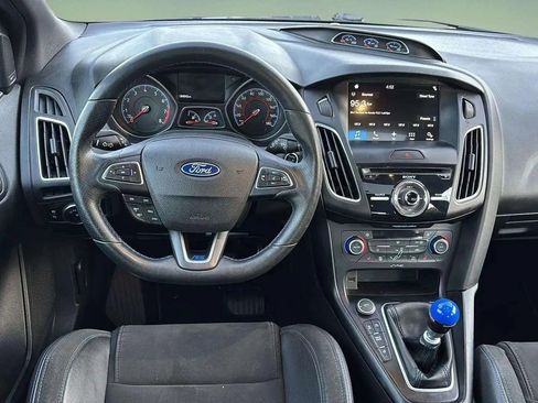 Used 2017 Ford Focus RS image 33