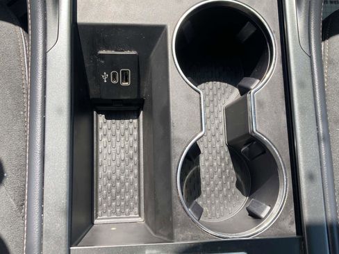 Certified 2024 Lincoln Nautilus Reserve w/ Equipment Group 202A image 29