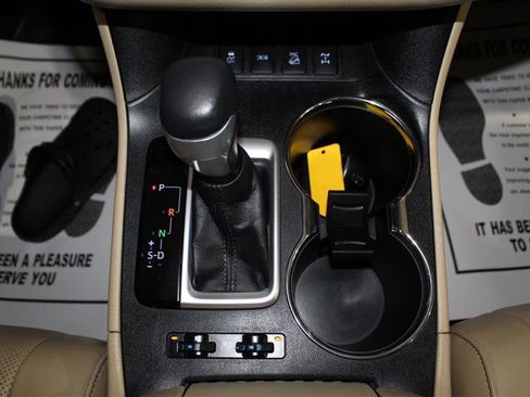 Used 2015 Toyota Highlander Limited AWD/4WD image 22