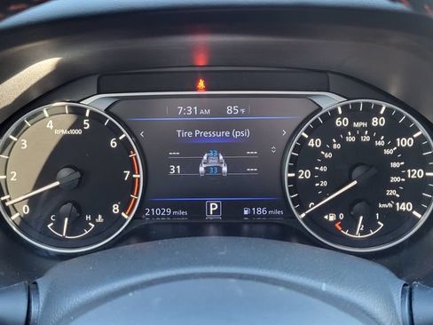 Certified 2025 Nissan Altima 2.5 SR FWD image 13