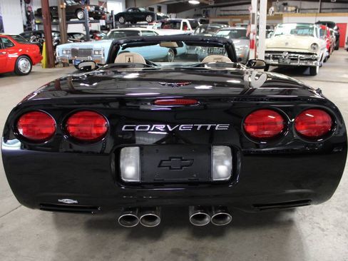 Used 1999 Chevrolet Corvette Convertible w/ Memory Pkg RWD image 22