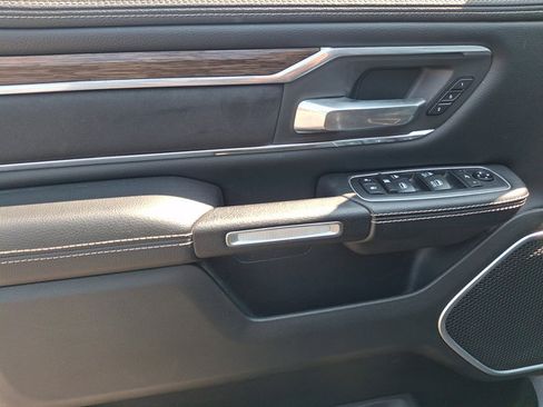 Used 2020 RAM 1500 Laramie AWD/4WD image 12
