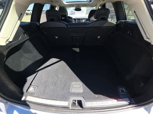 Certified 2025 Volvo XC60 B5 Plus image 10