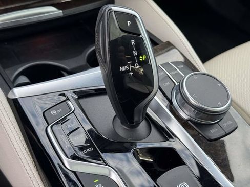 Used 2019 BMW M550i xDrive AWD/4WD image 39