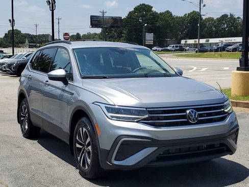 Certified 2024 Volkswagen Tiguan S FWD image 3