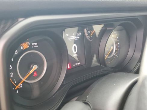 Used 2024 Jeep Wrangler Unlimited Sport AWD/4WD image 16