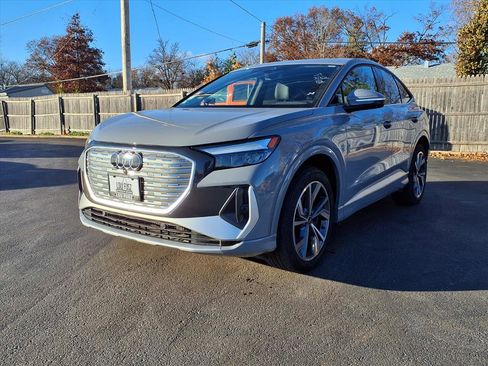 Used 2023 Audi Q4 e-tron Premium image 30