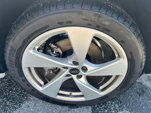 Used 2025 Audi Q5 Premium Plus w/ Premium Plus image 25