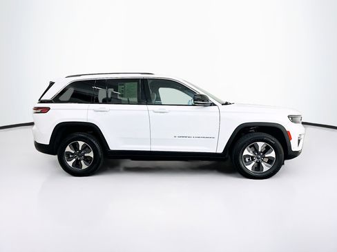 Used 2022 Jeep Grand Cherokee Limited 4xe w/ Luxury Tech Group II AWD/4WD image 10