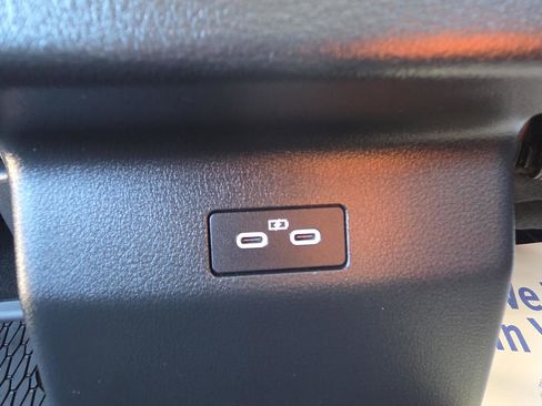 Used 2025 MAZDA CX-50 AWD 2.5 S w/ Select Package image 23