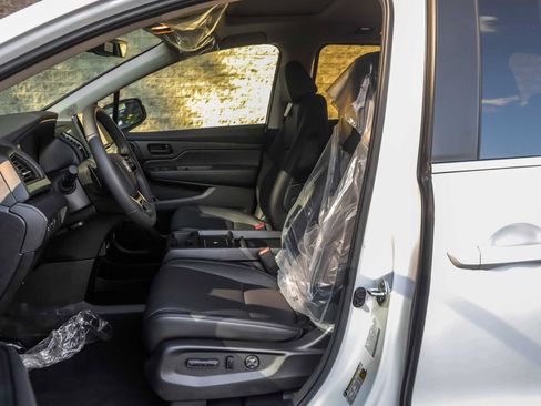 New 2026 Honda Odyssey EX-L image 12