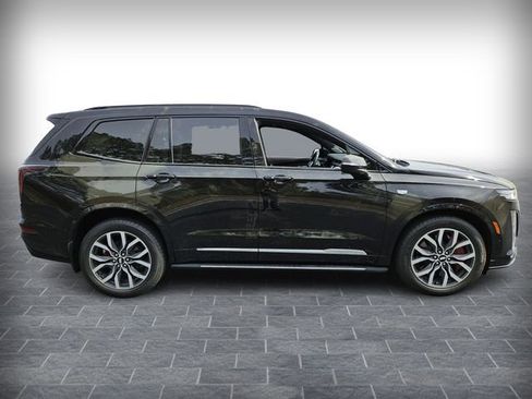 Certified 2024 Cadillac XT6 Sport w/ Technology Package AWD/4WD image 4