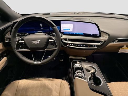 New 2025 Cadillac Lyriq Luxury w/ Nappa Leather Package image 21