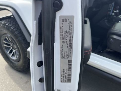 New 2025 Jeep Wrangler Rubicon image 26