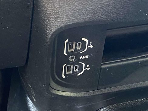Used 2022 RAM 2500 Tradesman RWD image 27