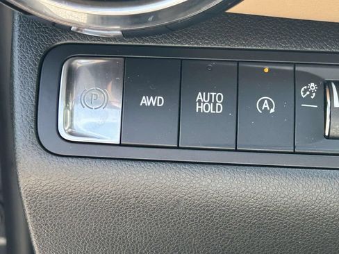 Used 2025 Chevrolet Equinox ACTIV AWD/4WD image 20