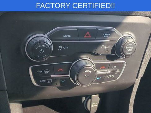 Used 2021 Dodge Charger SXT w/ Leather Interior Group RWD image 18
