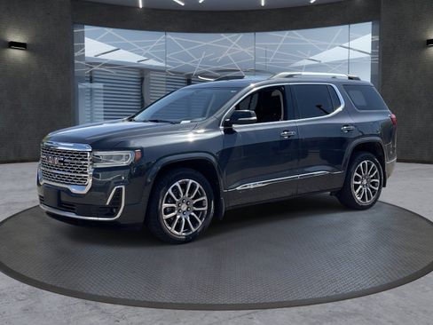 Certified 2021 GMC Acadia Denali w/ Denali Ultimate Package AWD/4WD image 2