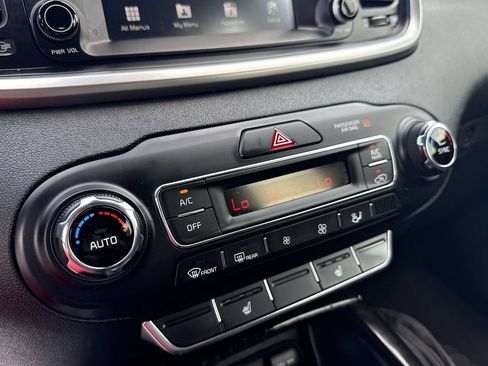 Used 2019 Kia Sorento EX FWD image 24