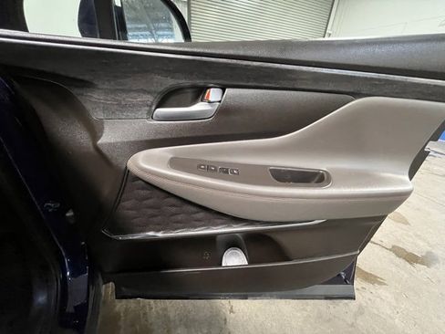 Used 2020 Hyundai Santa Fe Limited image 11