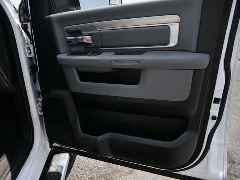 Used 2015 RAM 1500 Big Horn AWD/4WD image 33