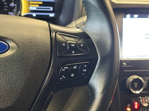 Used 2018 Ford Explorer XLT w/ Equipment Group 202A image 28